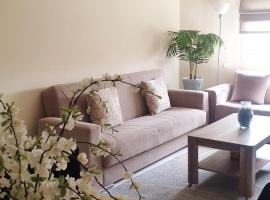 ☆HIVERNAGE☆ Charming , Spacious & Bright with Pool