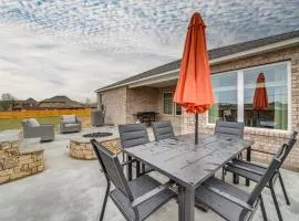 14 Mi to Tulsa Home with Patio in Broken Arrow
