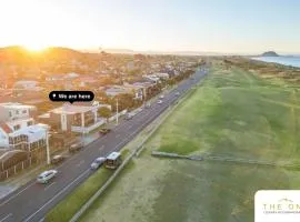 Luxury Papamoa Beach House with Pool and Spa Pet Friendly