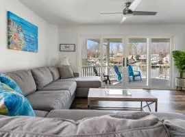 Heron Hideaway Canal-Front 3-Bedroom Home in Ocean Pines, MD, Near Ocean City Beaches