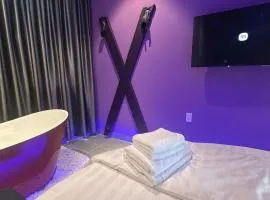 Couple Hotel - Khách Sạn Tình Yêu Hóc Môn