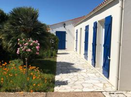 Gite Chambre Cuisine Parking &agrave; St Georges d'Ol&eacute;ron, caba&ntilde;a en Saint-Georges-dʼOl&eacute;ron