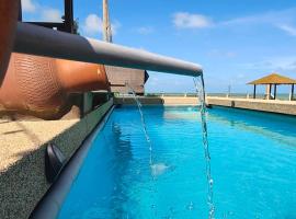 Bali Beach House near Kota Bharu, hotel med pool i Bachok