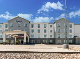Spark by Hilton Selma、Selmaのホテル