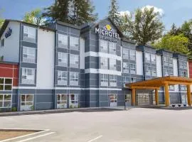 Microtel Inn & Suites by Wyndham Oyster Bay Ladysmith