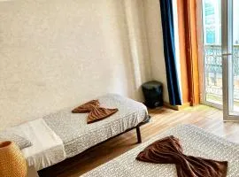 7Lisbon Downtown Private Bedroom With Balcony