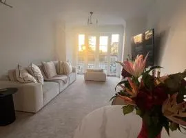 No 48 Fivedom - Luxury 1-Bed Apartment with Free Parking