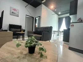 2BR Airport Panoramic View Family Suite
