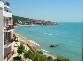 Private Apartment in Marina View Fort Beach