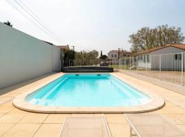 Chalet en Provence, Hotel in Sorgues
