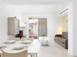 -DeLuxe Vision- Fronte Mare, Spiaggia e Parcheggio