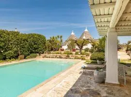 Trullo Patricia Pool
