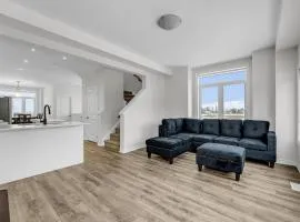 Entire 3-Bedroom Ensuite Townhouse - Spacious and Cozy