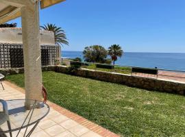 Apartamento La Roca Rental, Bungalow a pie de playa, Bungalow in Torremolinos