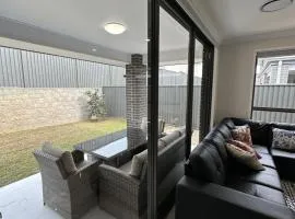 4 Bedrooms Home