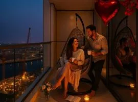 Keyrock Living - Lakeview Escape in Business Bay