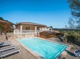 Villa et appartement à Goudargues