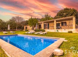Villa Aubons by Slow Villas, hotel in Crestatx