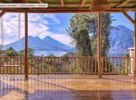 Shamana Healing Center, hostel in San Marcos La Laguna