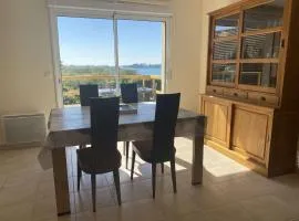 Maison 3* face à la mer avec WiFi, à 200m du littoral, terrasse, parking, et tout confort à Pleumeur-Bodou - FR-1-368-366