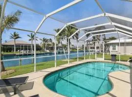 Chic & modern canal-front retreat with private pool - Azure Tides