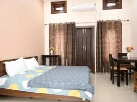 Toosonj Guest House