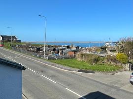 Quayside, villa in Holyhead