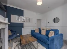 Cosy 2BR Home in Darlington Near Hospital