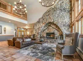 Expedition Station 8554 by SummitCove Lodging