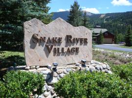 Snake River 44 by SummitCove Lodging, hotel in Keystone