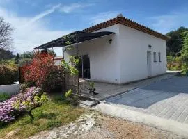 Jolie maison neuve entre mer et colline en Provence