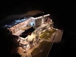 Destination Resort Thandiani