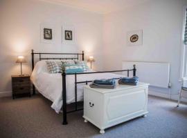 Hope Cottage - Charming 3 bedroom house, Southwold, hotel in Southwold