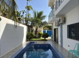 Villa Hortensia F4 RDC, hotel a Sali Tapé