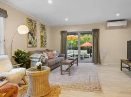 Seaside Bougainvillea Retreat close to Beaches