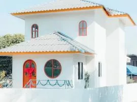 Private House near Airport Padaet