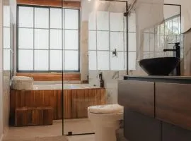 Apartasuite de lujo con jacuzzi privado El Poblado