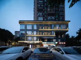 Atour Light Hotel Guangzhou Haizhu Kecun Subway Station