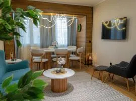 Golden Light - 3BR Luxury Central