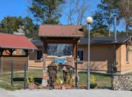 Ferienhaus Golinski auf eigenem komplett umzäunten Grundstück im Unterspreewald mit Kamin