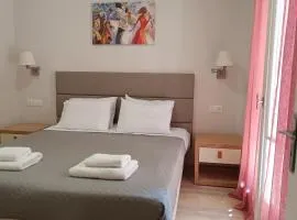 Dora's apartments