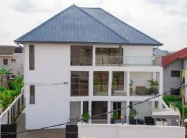 Golden Hayat Suites