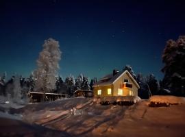 Relaxation with a lake view, villa en &Aring;sele