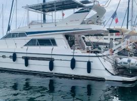 Golfe-Juan Yacht, hotel in Cannes