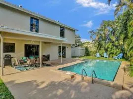 Luxurious 3-Bedroom House w Priv Pool Game Room
