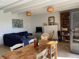 Le Gîte de Ker Ehden classé 3 étoiles, hotel in Ploubazlanec