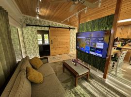 Secluded house, Opening special!, holiday home in Pahoa