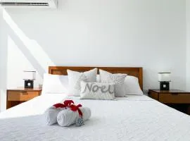 Suite frente al mall del sol, sofa cama cerca al aeropuerto