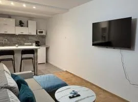 Champagne Apartments