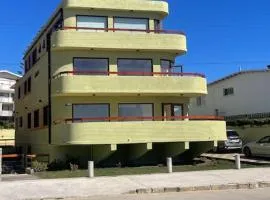 "Marenostro" Dpto #2, edificio frente al mar